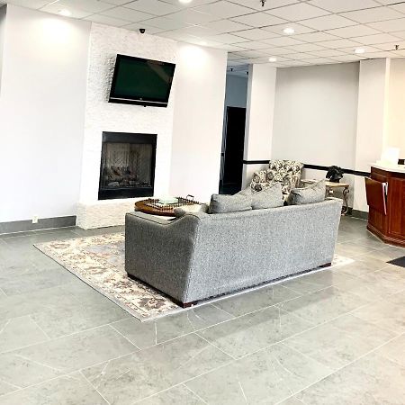 Inn On Broadway Downtown/Keeneland/Medical Center Лексингтън Екстериор снимка