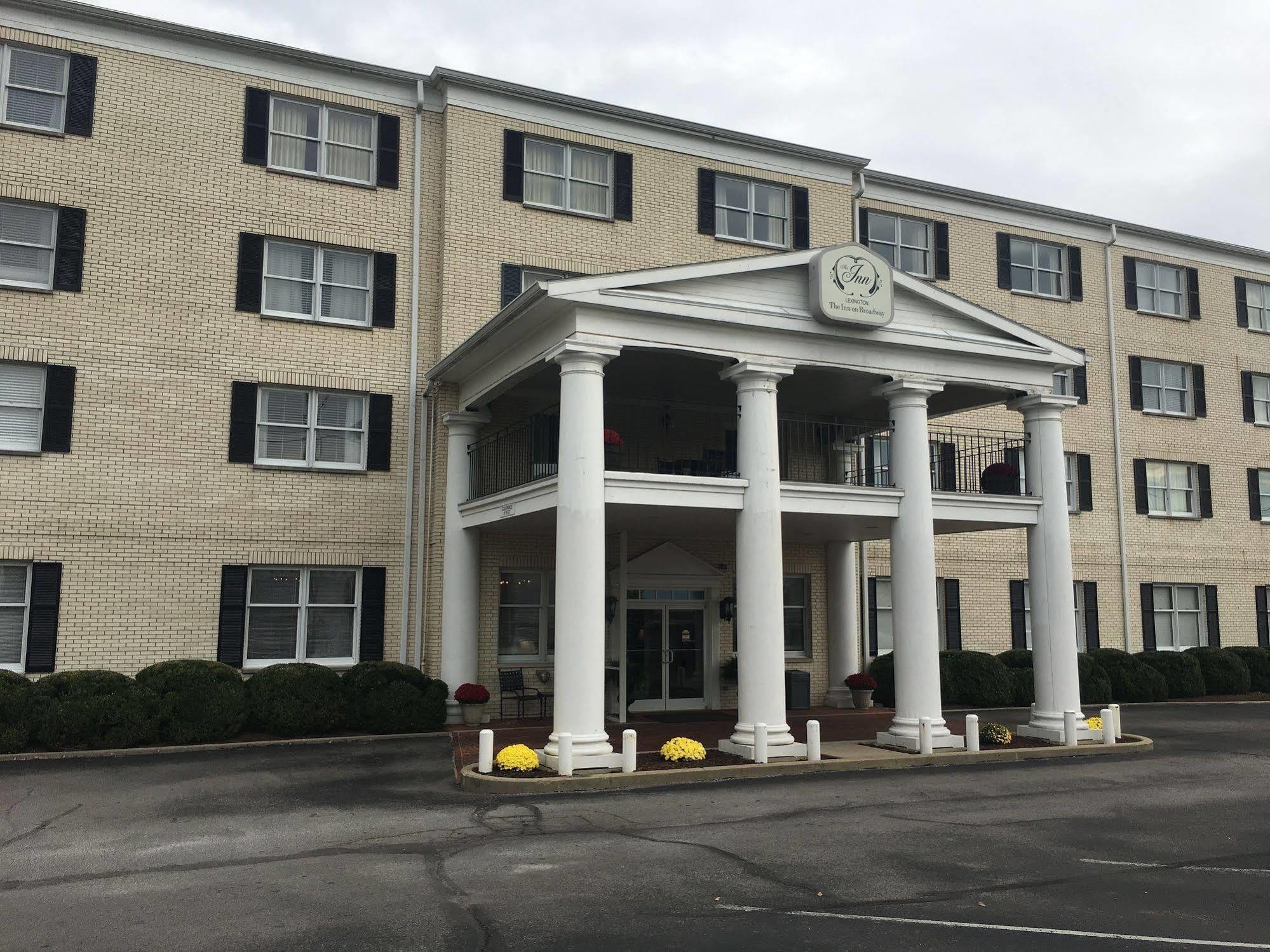Inn On Broadway Downtown/Keeneland/Medical Center Лексингтън Екстериор снимка