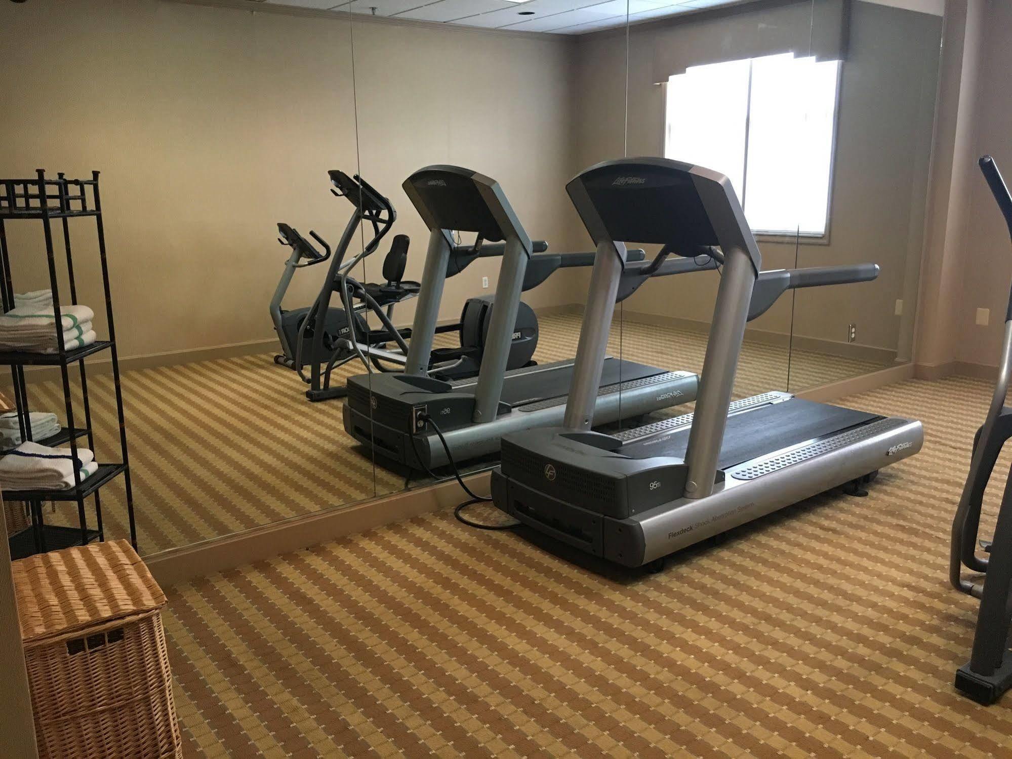 Inn On Broadway Downtown/Keeneland/Medical Center Лексингтън Екстериор снимка