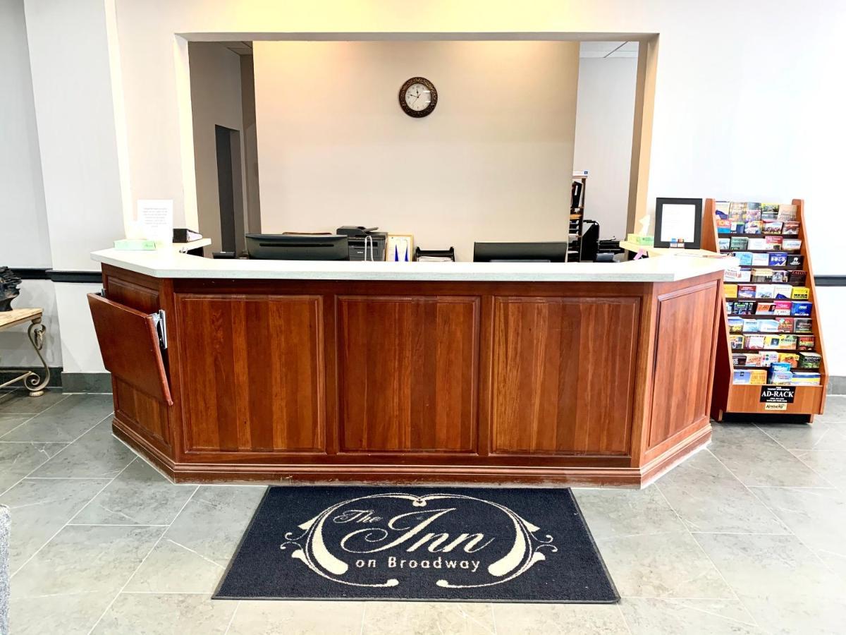Inn On Broadway Downtown/Keeneland/Medical Center Лексингтън Екстериор снимка