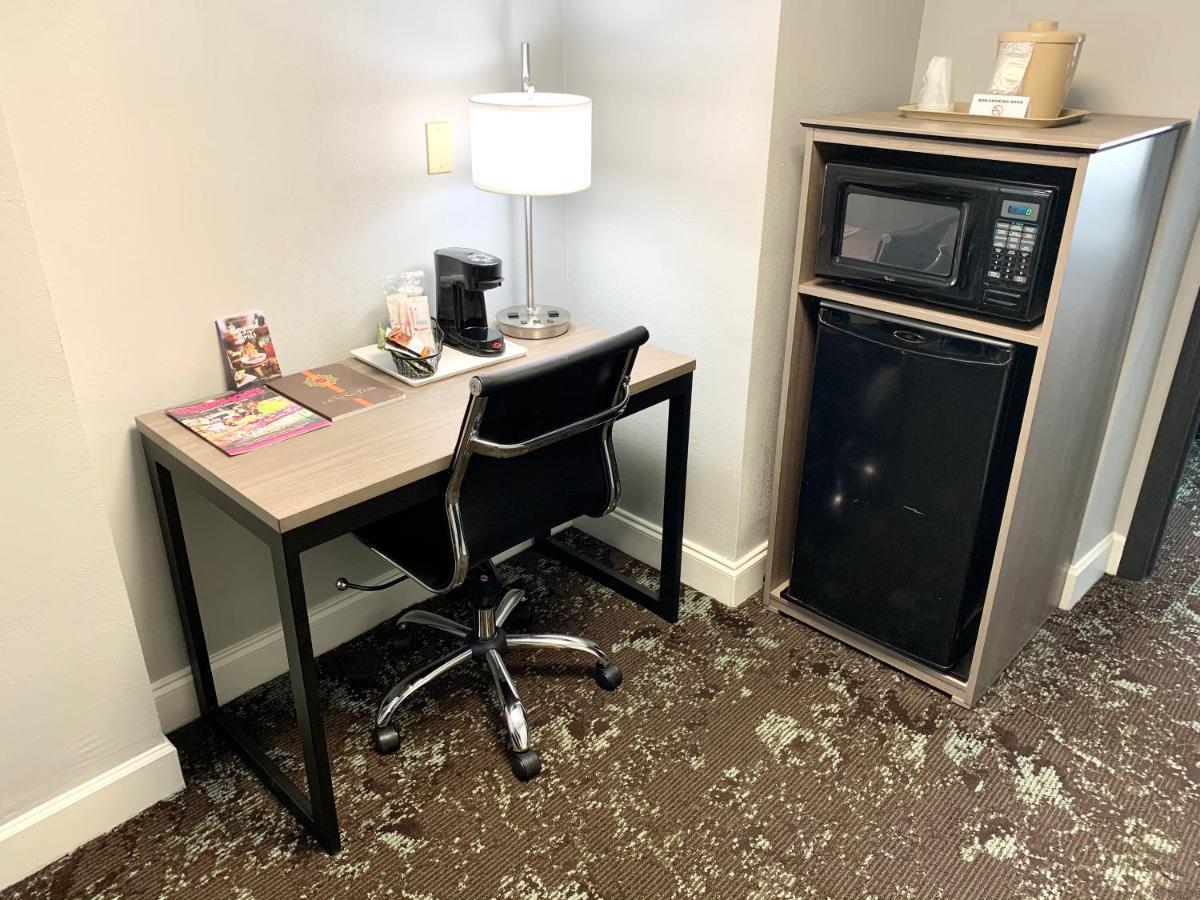 Inn On Broadway Downtown/Keeneland/Medical Center Лексингтън Екстериор снимка